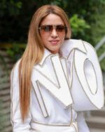 Shakira llama atención por un “no” en desfile de moda en París y el fao se le pega a Piqué