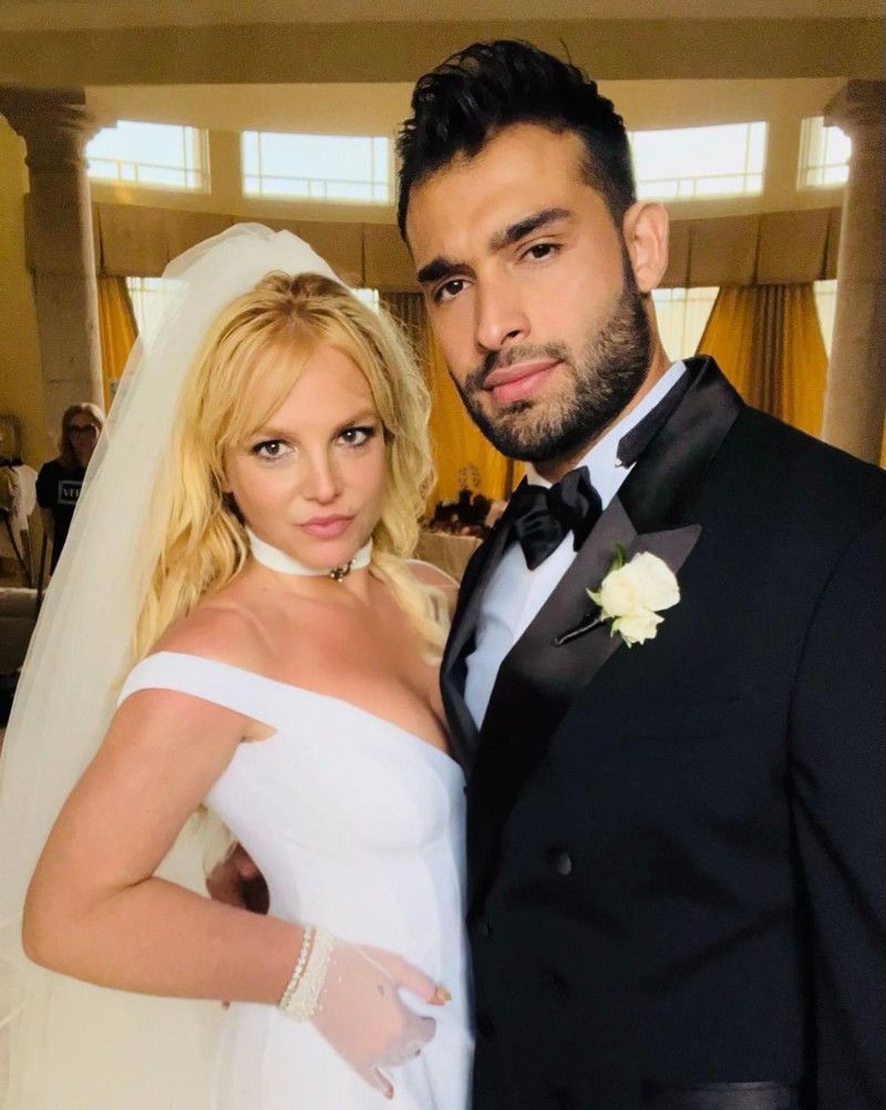 El esposo de Britney Spears solicita oficialmente el divorcio a 14 meses de casarse