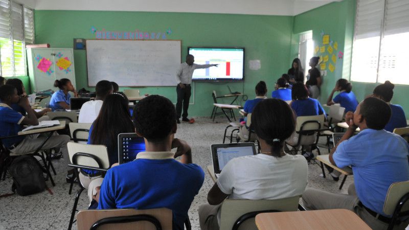 Arranca el nuevo año escolar entre dificultades