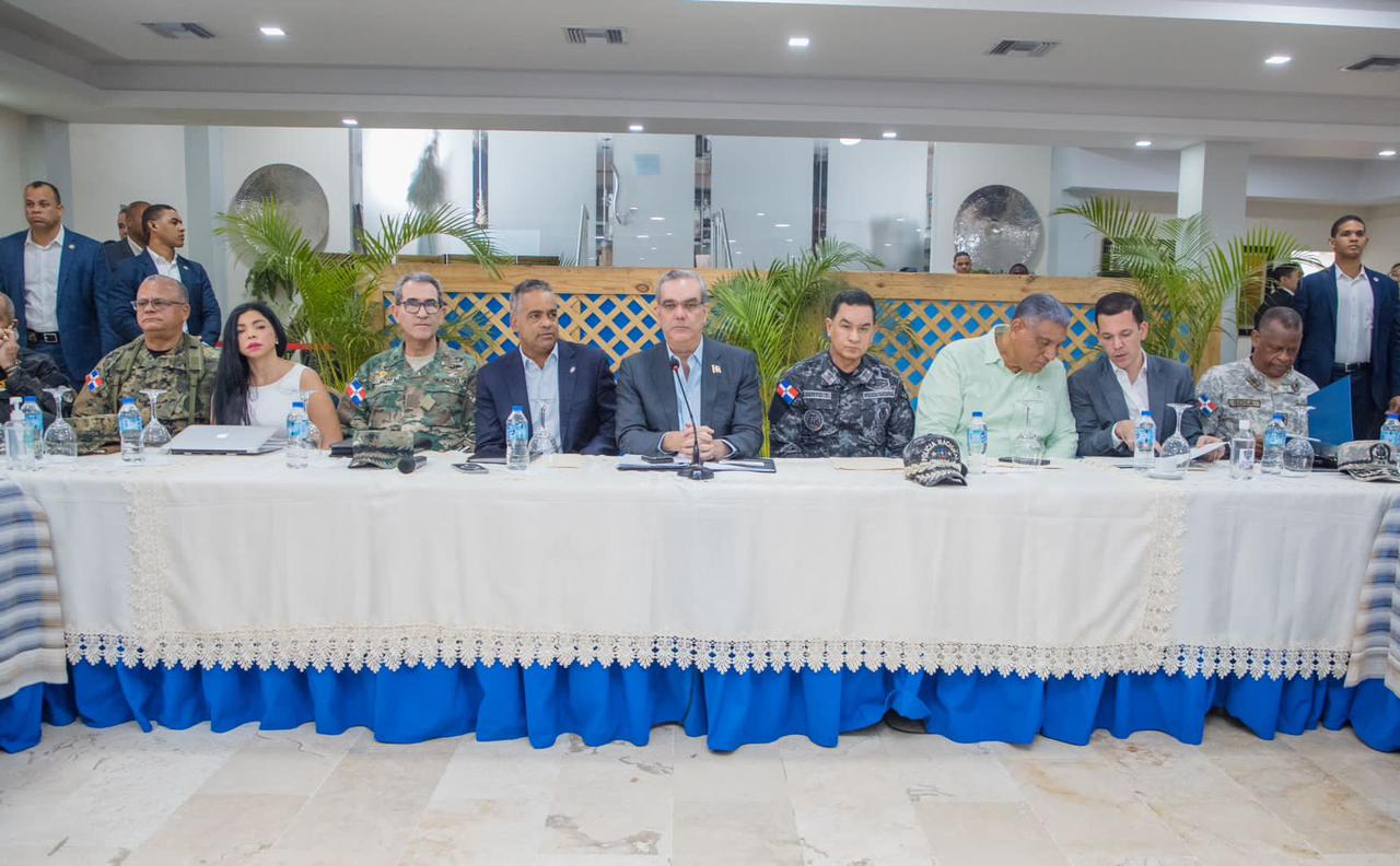 El presidente Abinader encabeza reunión de seguridad ciudadana