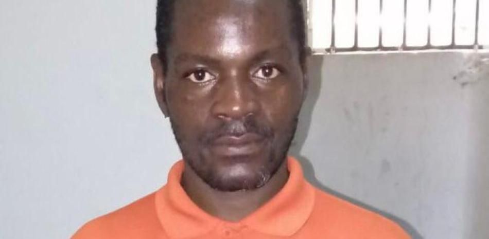 Policía Nacional apresa haitiano por irrespetar al Presidente Abinader en Tik Tok