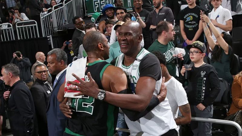 Michael Jordan reclutó a Tito Horford para North Carolina