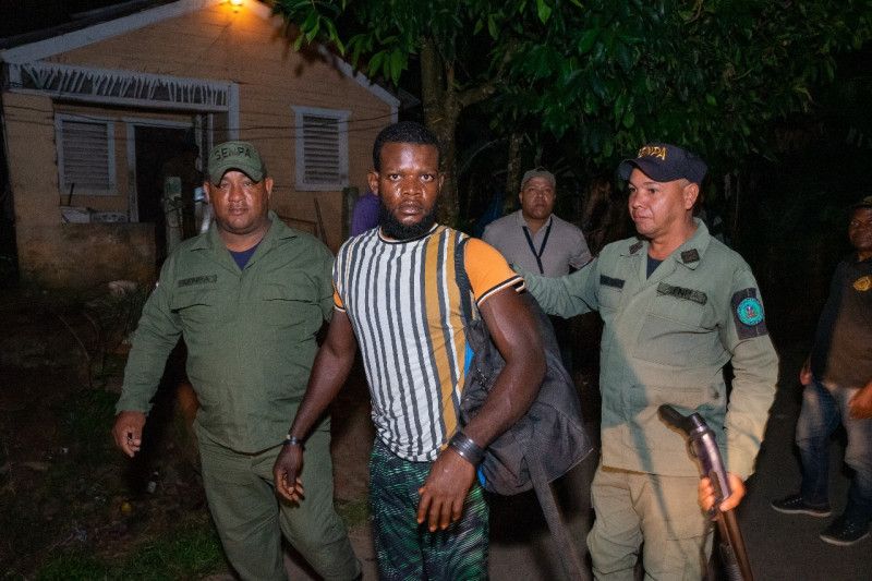 Detienen 118 haitianos indocumentados en Loma de Blanco, Bonao