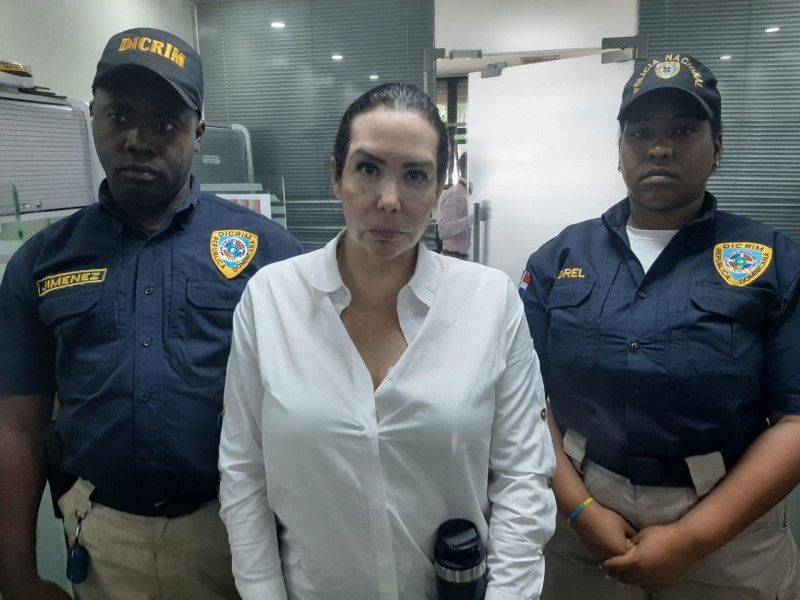 Karla Moya Boada, pseudo cirujana venezolana, habría usurpado títulos y falsificado documentos