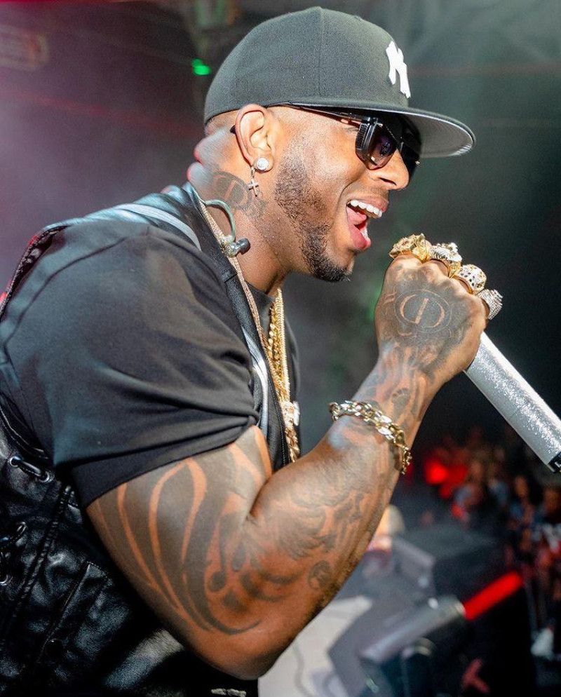 Crazy Design asegura que dejará de ir a su barrio tras ser víctima de un atraco en medio de disparos