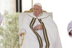 Cardenales conservadores desafían al papa Francisco a ratificar doctrina sobre homosexuales en la iglesia