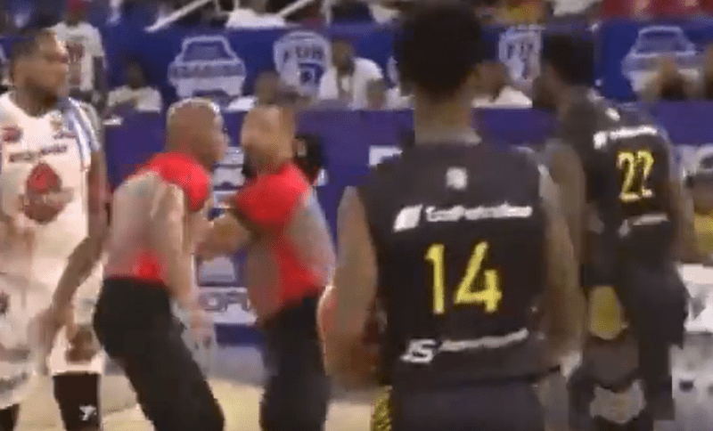 Dos jugadores se van a los golpes en el Torneo de Basket Superior del Distrito Nacional