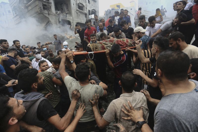 Israel promete castigar a Gaza mientras se sienten las consecuencias del ataque de Hamás