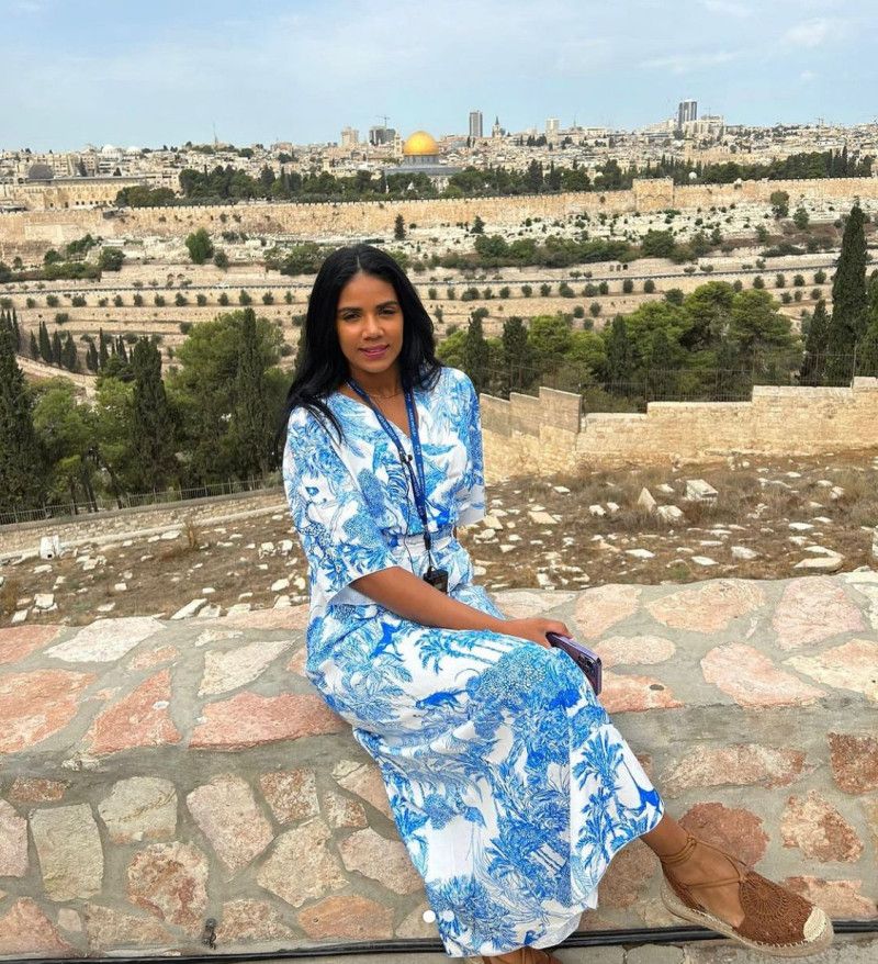 Dominicana fue a Israel para fiestas bíblicas y terminó varada en hotel por cuatro días