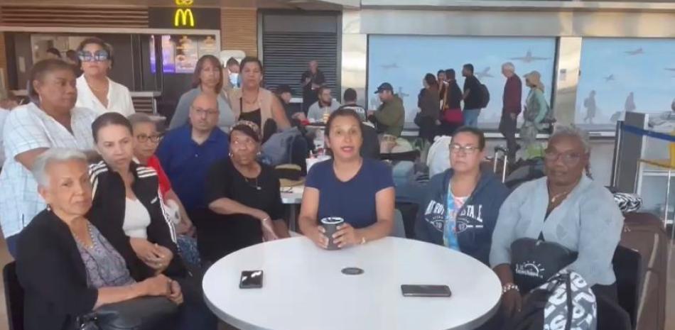 Vuelo que sacará dominicanos de Israel retrasado por bombardeos en aeropuerto