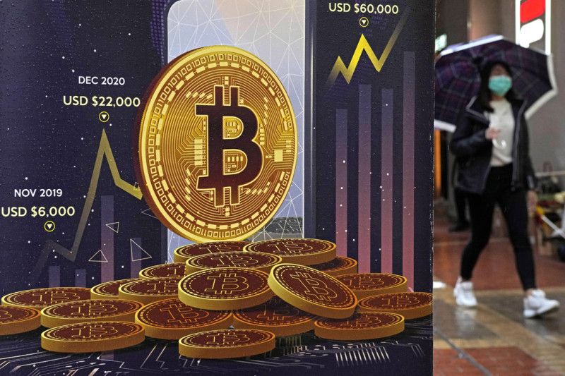 Precios de Bitcoin se han duplicado este año y nuevas formas de invertir podrían impulsarlo