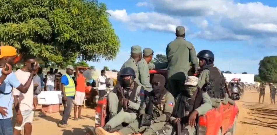 Haitianos refuerzan Juana Méndez con tropas y armamentos
