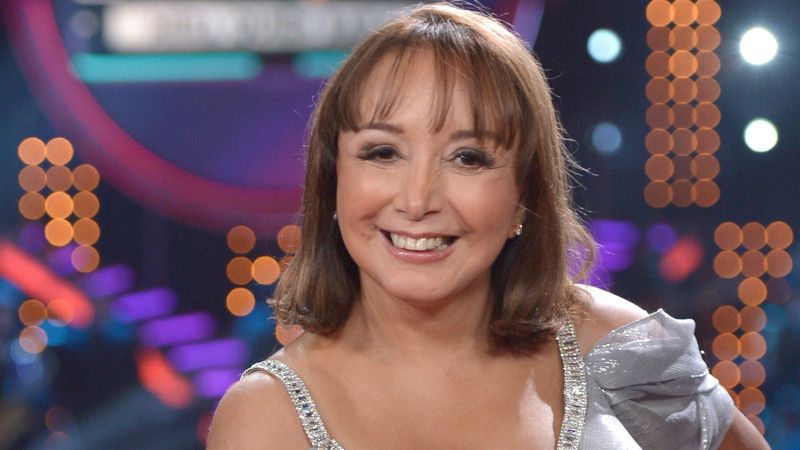 La Chilindrina anda buscando novio a sus 72 años; actor la manda a la “friendzone”