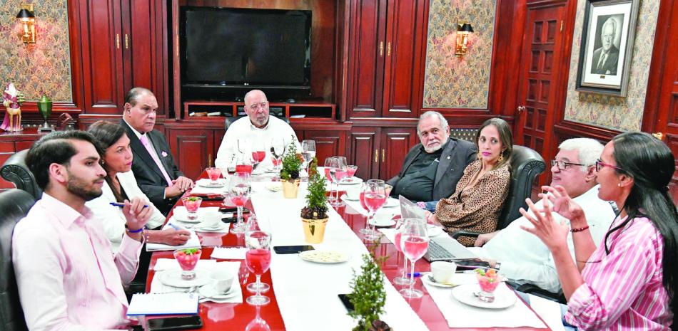 Expertos de Intec y la Unphu: Caos en tránsito requiere acciones inmediatas