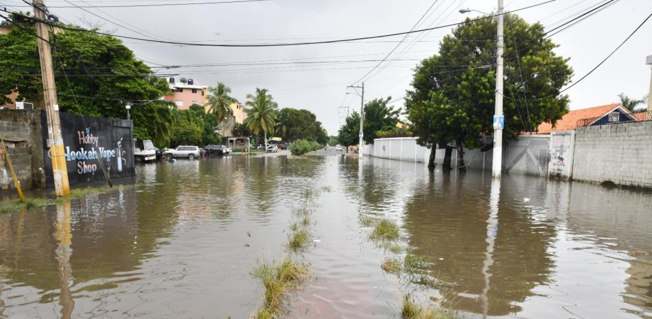 Frente frío sigue incidiendo en RD; se pronostican lluvias hasta las próximas 48 horas