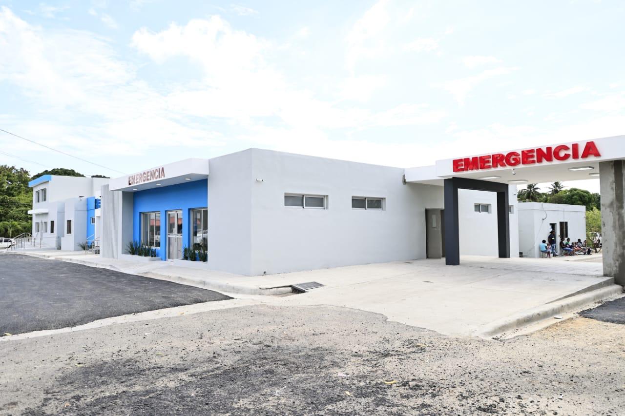 Vicepresidenta Raquel Peña entrega Emergencia y remozamiento general en tres hospitales de San Cristóbal