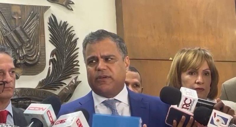 PLD dice hackeó fácilmente las impresoras de la JCE y señala que no están aptas para las elecciones