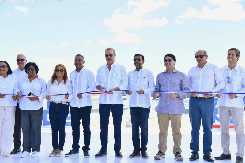 Luis Abinader inaugura el embalse de la presa Monte Grande