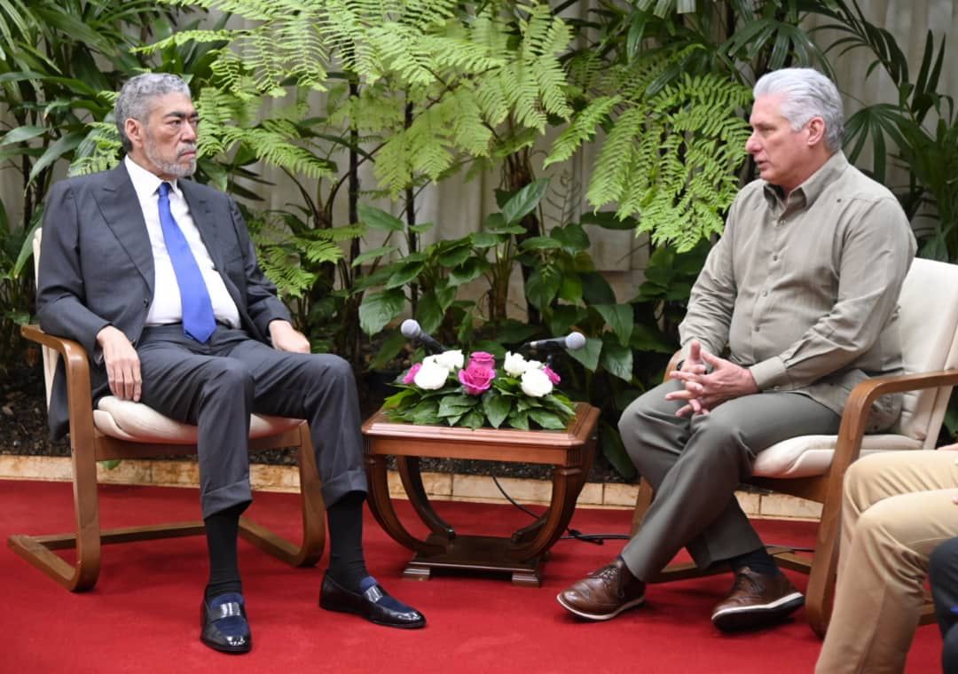 PRESIDENTE DE CUBA INVITA A LUIS ABINADER A VISITAR DE NUEVO A ESA ISLA