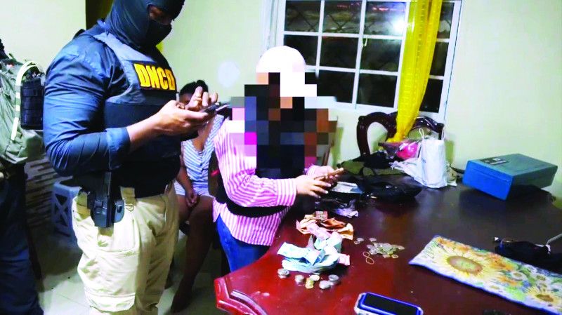 Realizan más de 38 allanamientos por aire, mar y tierra en Operación Caimán Realizan más de 38 allanamientos por aire, mar y tierra en Operación Caimán