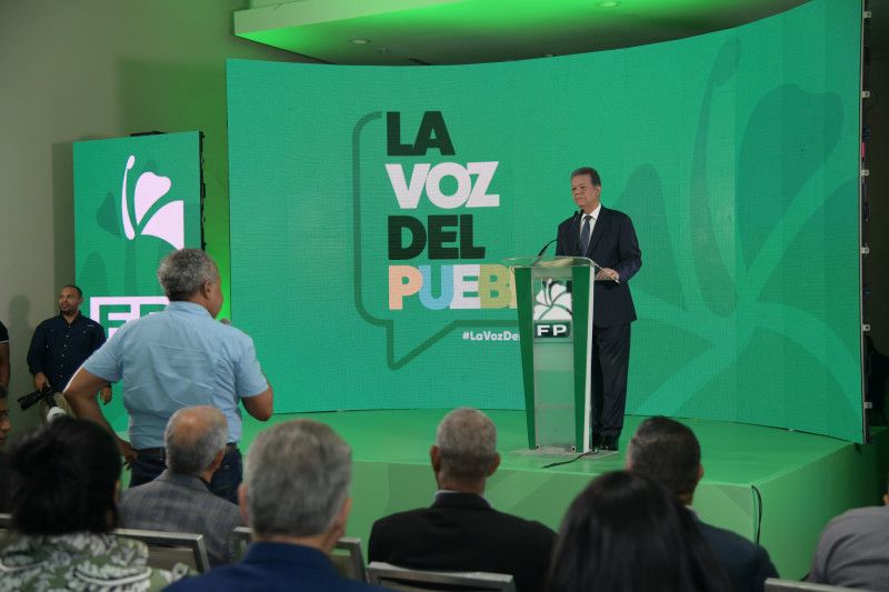 Leonel plantea a Abinader debate sin límite de tiempo para demostrar manipula estadísticas económicas