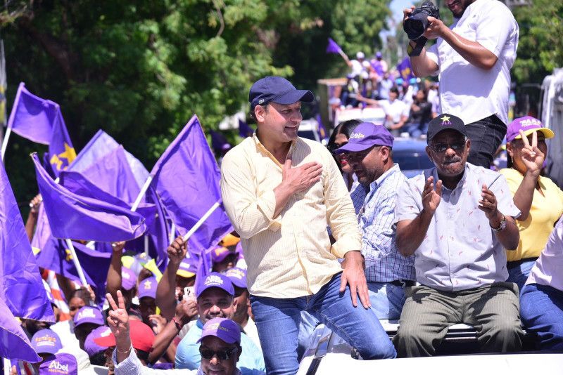 Abel recorre el sur profundo y la frontera, critica la política hacia Haití