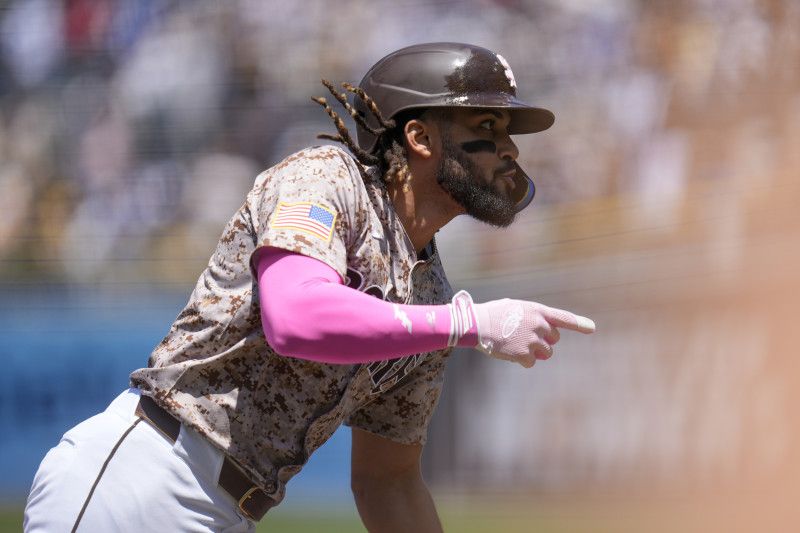 Tatis conecta jonrón histórico y los Padres vencen a los Dodgers