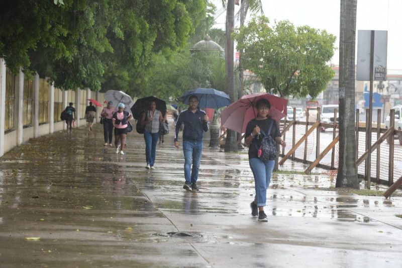 Vaguada mantiene bajo niveles de alerta a diez provincias; 23 acueductos están fuera de servicio