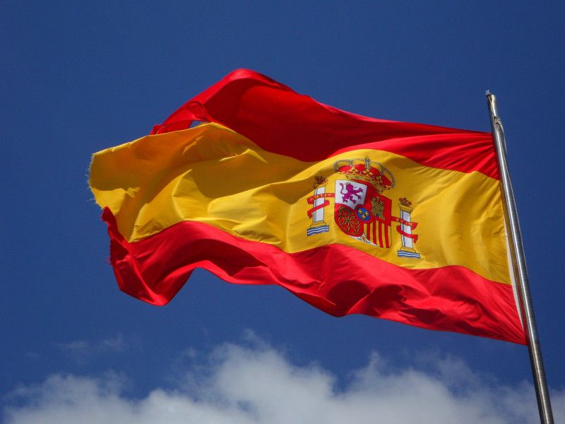 Dominicanos ocupan sexto lugar entre los residentes en España que logran la nacionalidad