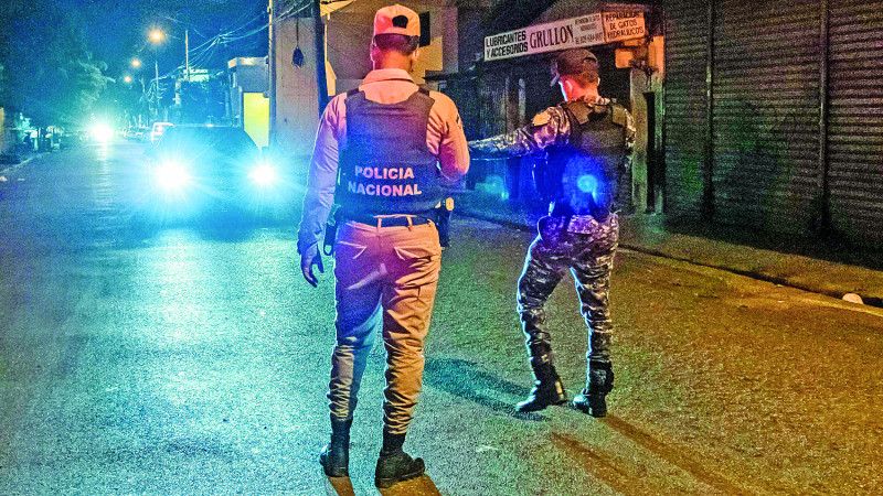 Al menos 30 hombres han muerto en “intercambio de disparos”