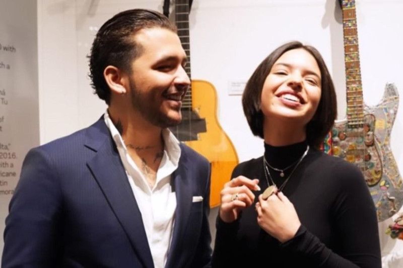 Ángela Aguilar sigue los pasos de Belinda y se tatúa las iniciales de Christian Nodal
