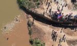 Haitianos extraen arena y depredan río Masacre