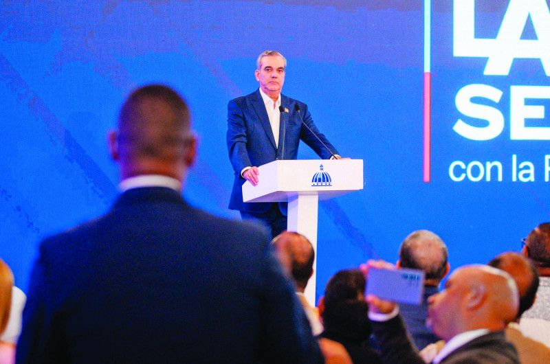 Abinader presentará este lunes propuestas de modificación a la Constitución