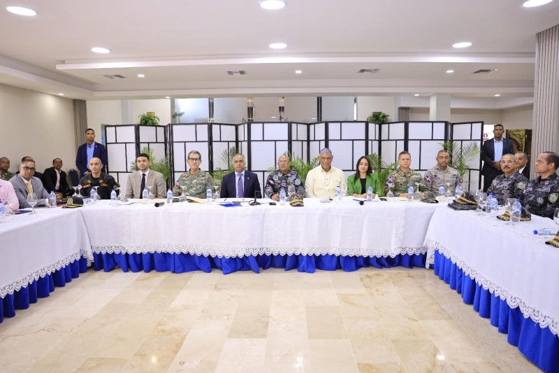 Faride Raful participa en reunión de Seguridad Ciudadana en la Policía