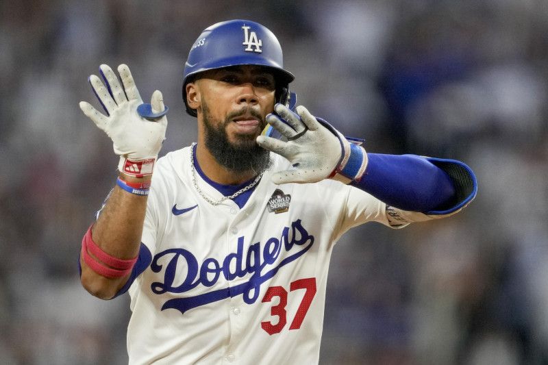 Serie Mundial: la gran jugada de Teoscar Hernández en los Dodgers de Los Ángeles