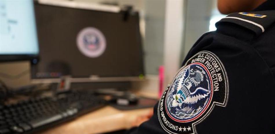 ¡Cuidado con lo que llevas a EEUU! Evite sanciones y confiscaciones ¡Cuidado con lo que llevas a EEUU! Evite sanciones y confiscaciones