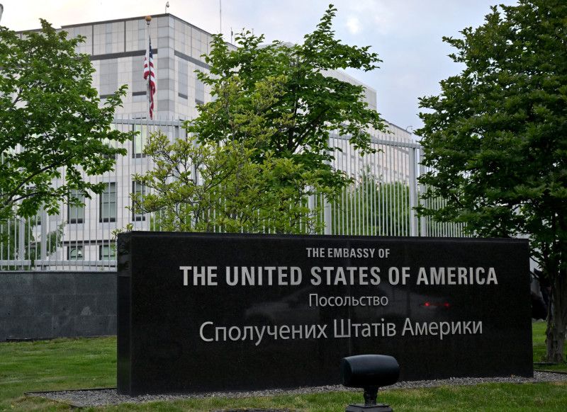 Embajada de EE.UU. en Kiev cierra sus puertas y advierte sobre posible ataque aéreo significativo