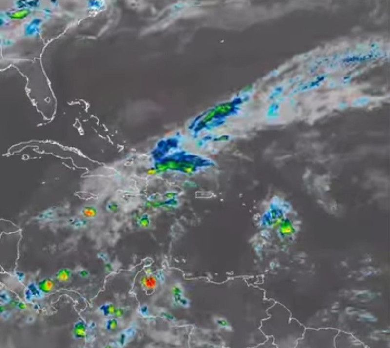 Continúan aguaceros en el territorio nacional por incidencia de vaguada