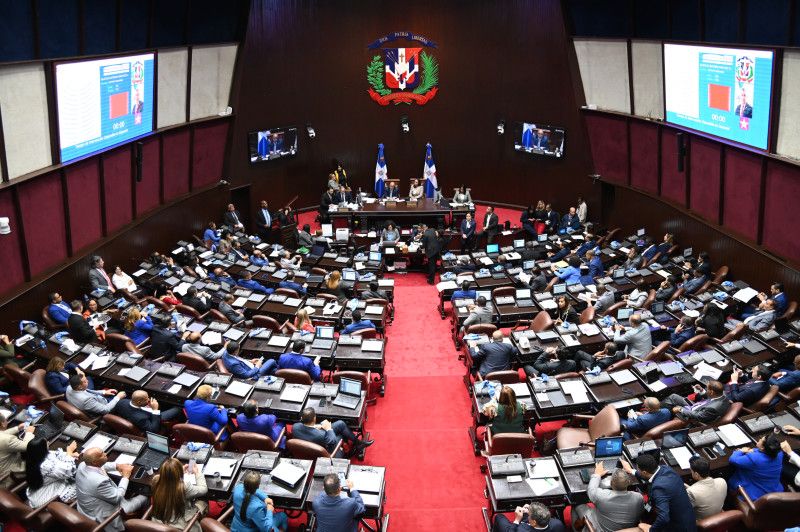 Diputados piden eliminar ‘barrilito’ ante posibilidad quiten exoneración de vehículos