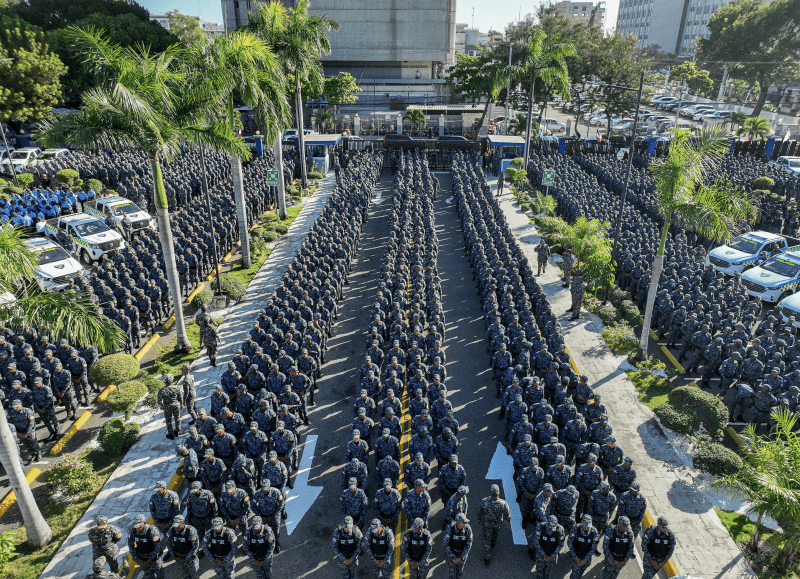 Gobierno activa plan preventivo de Navidad y fin de año, pero con menos policías