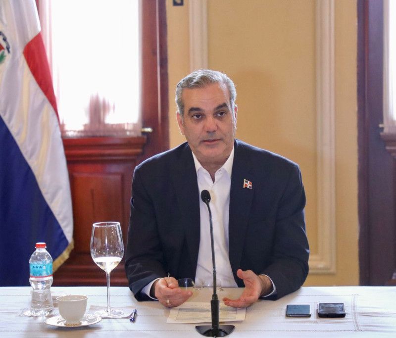 Dos ministerios siguen vacantes por renuncias de titulares