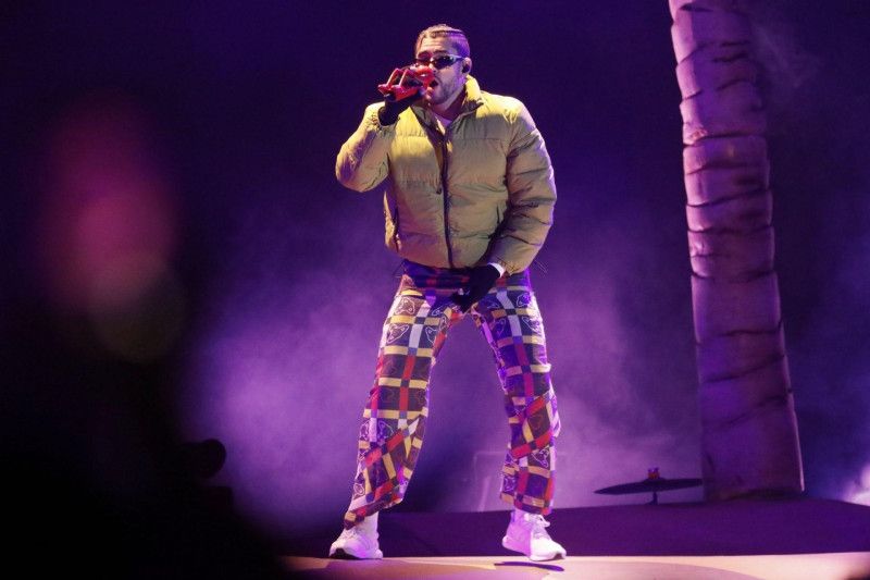 Bad Bunny y otros artistas latinos que dan cátedra de cómo promover un álbum