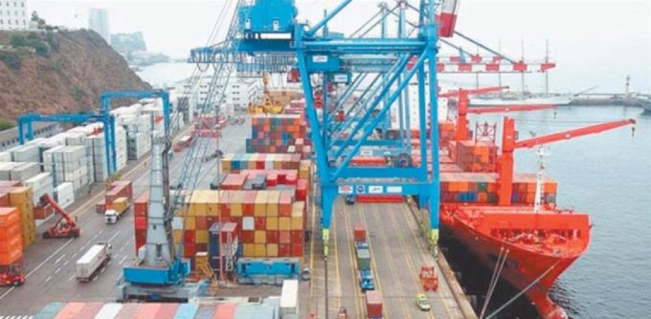 Incertidumbre comercial, inflación y alza intereses impactarían economía