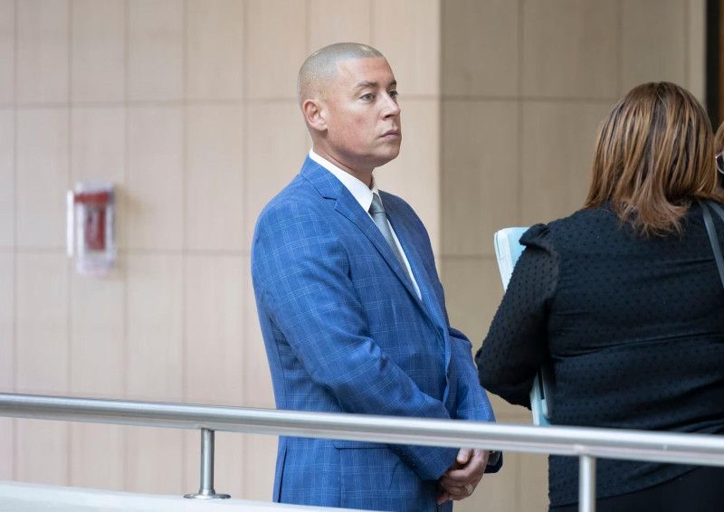 Cosculluela saldrá de prisión tras entregar una fianza de 150,000 dólares