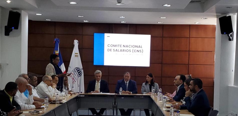 Comité Nacional de Salario comienza reunión para discutir aumento