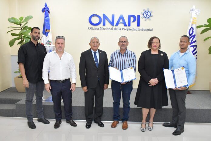 Onapi otorga dos títulos de propiedad industrial para innovación en el país