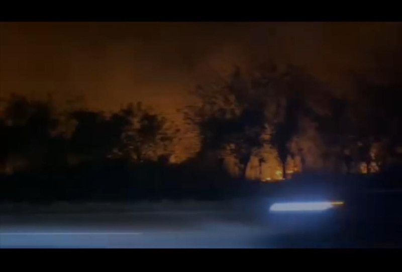 Gran incendio afecta entrada de San Pedro de Macorís; temen llegue a tanques de combustible