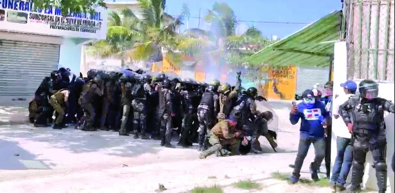 Disturbios matizaron el cierre de la marcha en Hoyo de Friusa