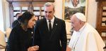 Abinader y la primera dama viajan este viernes a Roma para el funeral del papa