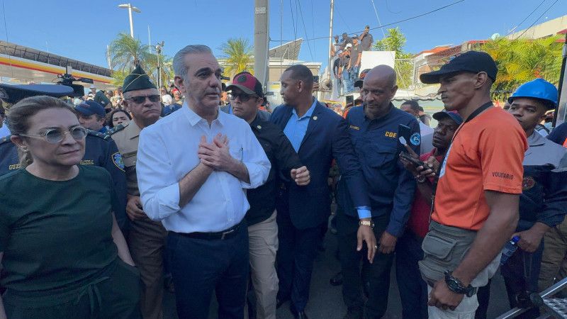 Monte Cristi: Abinader asiste a los actos fúnebres de la gobernadora Nelsy Cruz